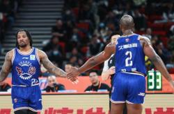 开云APP-萨索洛风格大变，教练考虑战术调整的简单介绍