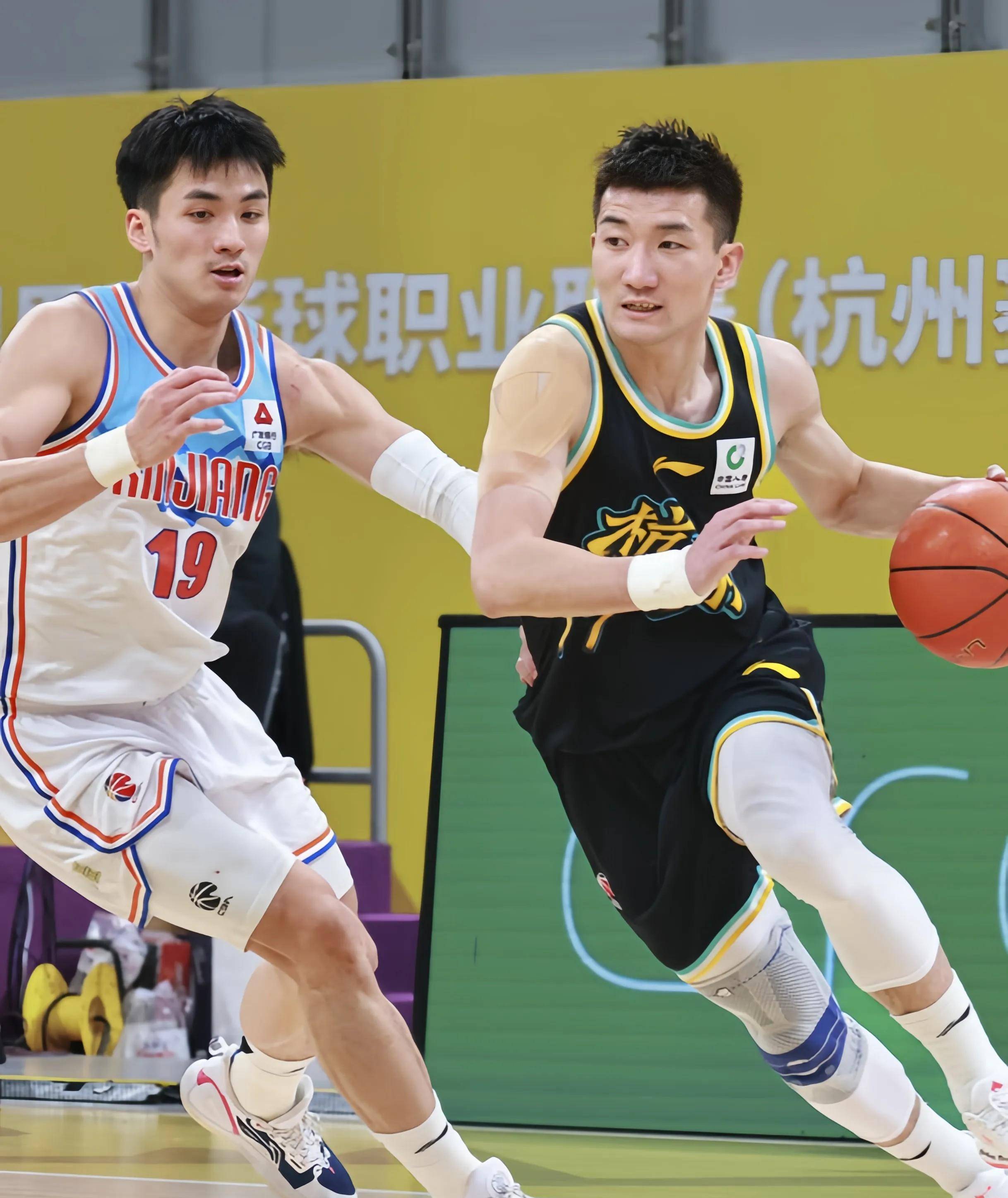 CBA总决赛揭幕战掀起烽火，辽宁男篮压倒性胜出的简单介绍