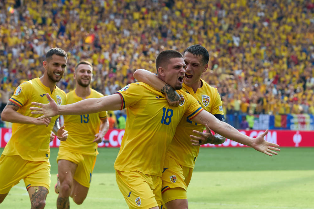 英格兰队横扫圣马力诺队,演绎一场完美胜利 英格兰队横扫圣马力诺队,演绎一场完美胜利