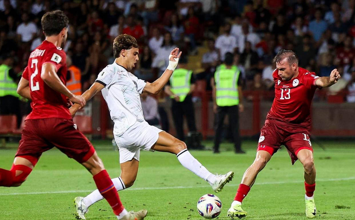 匈牙利球员面临困境,希望获得突破 匈牙利球员面临困境,希望获得突破