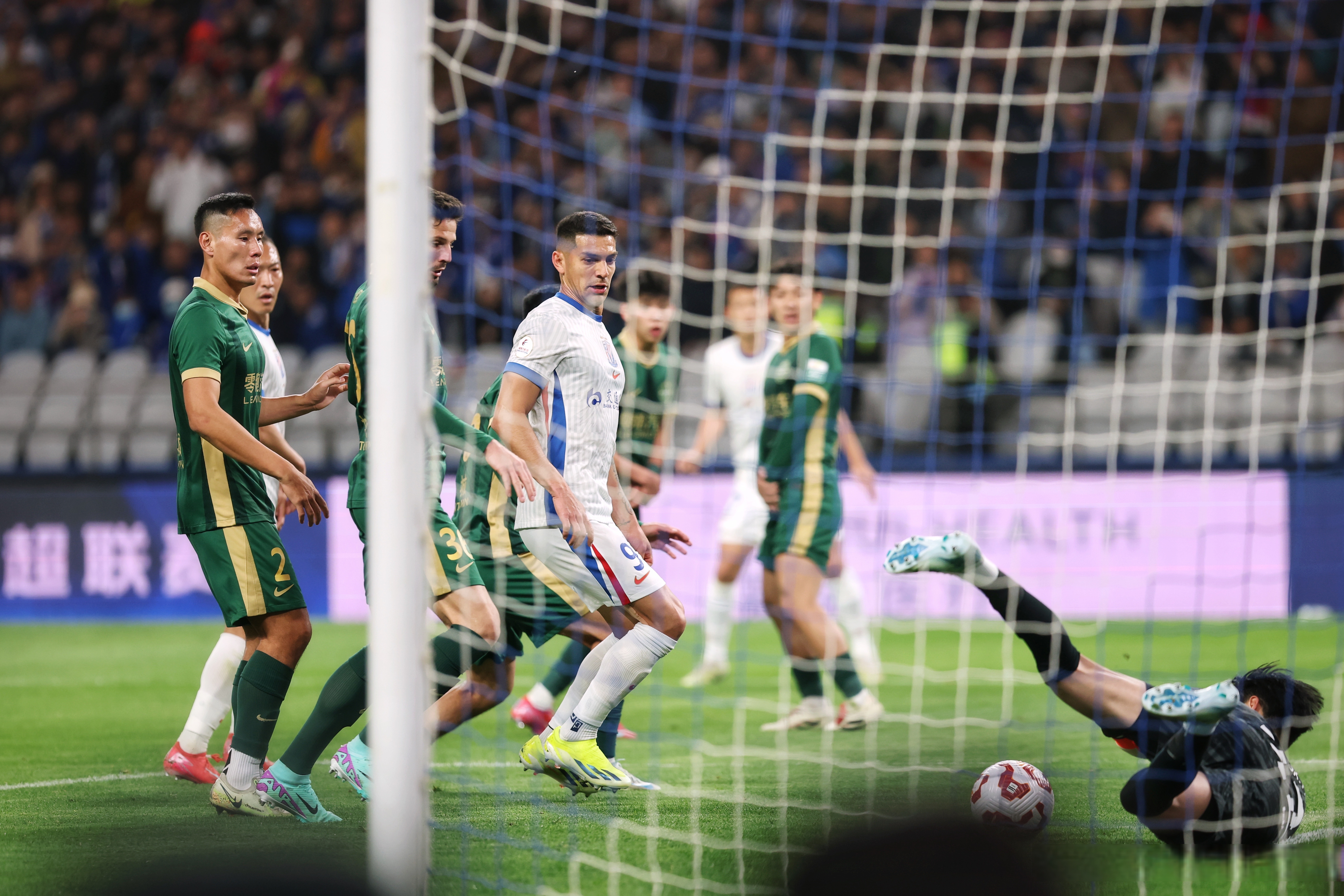 上海申花主场战胜泰达,豪取全胜领跑的简单介绍 上海申花主场战胜泰达,豪取全胜领跑的简单介绍