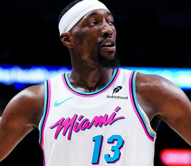 快船轻取爵士，阿德巴约关键制胜的简单介绍