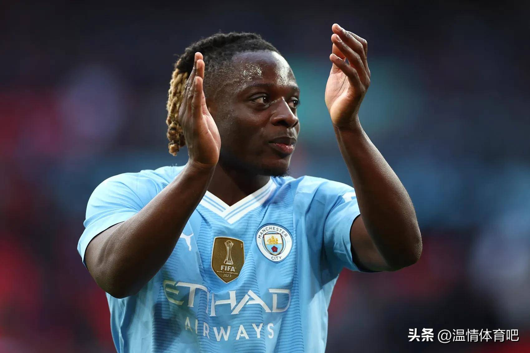 包含那不勒斯强势曼城，阿拉巴一己之力扛起全队的词条