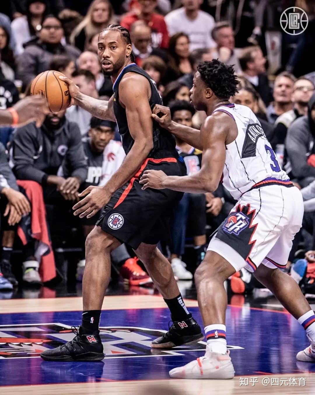 快船碾压青岛队，西亚卡姆点燃赛场